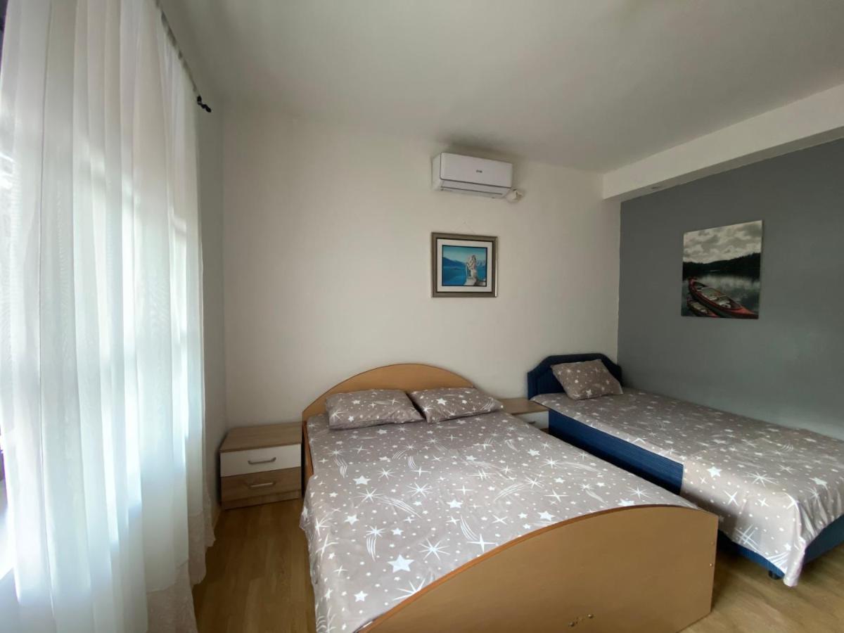 Apartments Vido โกตอร์ ภายนอก รูปภาพ