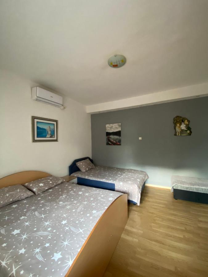 Apartments Vido โกตอร์ ภายนอก รูปภาพ