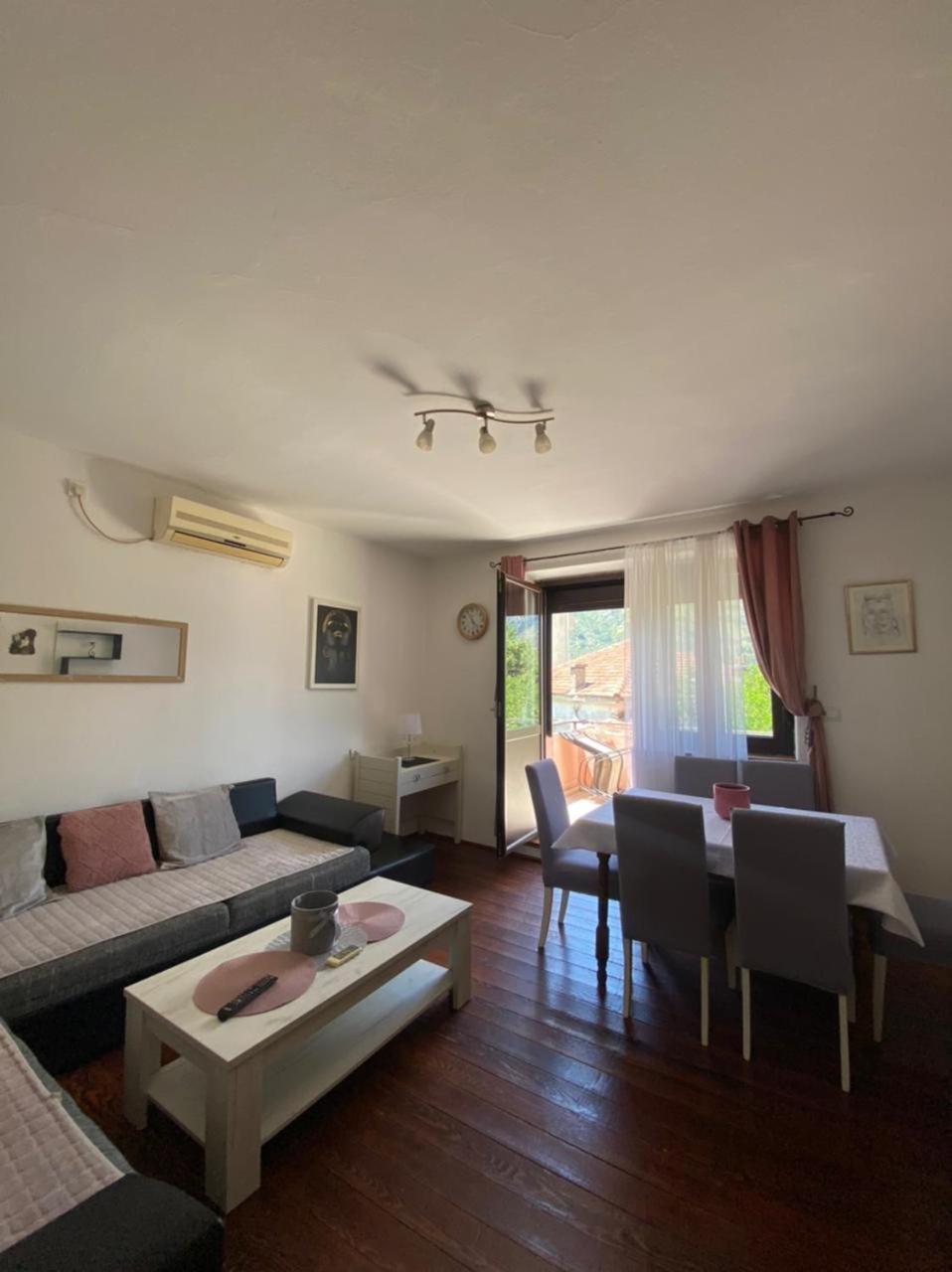 Apartments Vido โกตอร์ ห้อง รูปภาพ